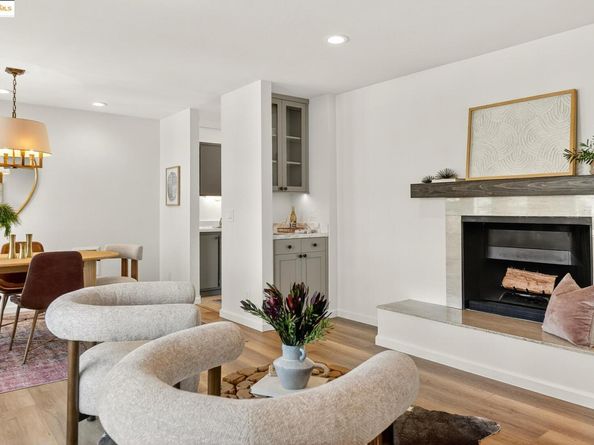 5335 Broadway Ter 301, Oakland CA 94618