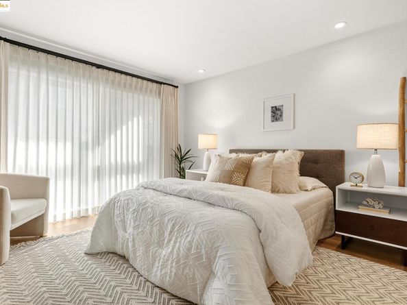 5335 Broadway Ter 301, Oakland CA 94618