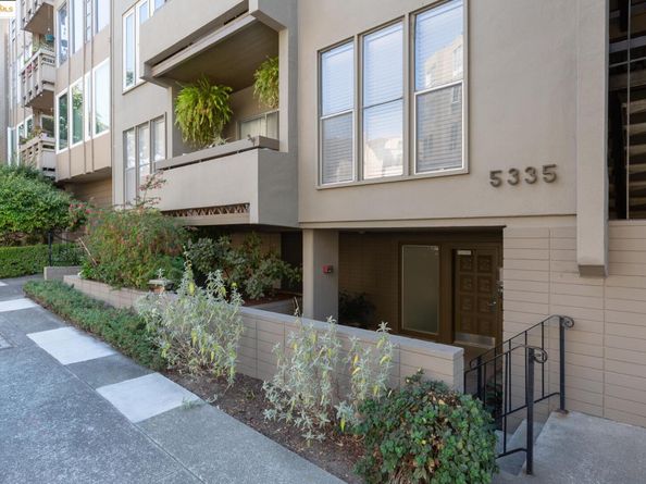 5335 Broadway Ter 301, Oakland CA 94618