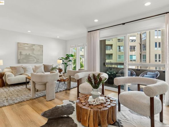5335 Broadway Ter 301, Oakland CA 94618