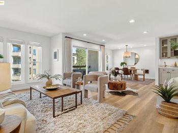5335 Broadway Ter