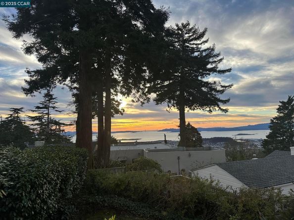 680 Grizzly Peak Blvd, Berkeley CA 94708