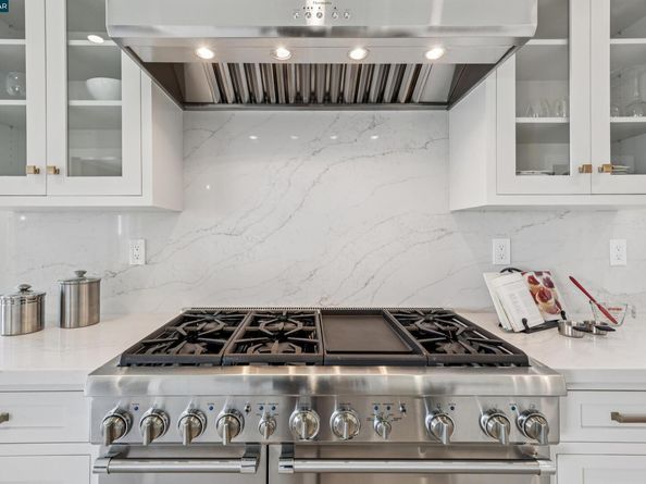 680 Grizzly Peak Blvd, Berkeley CA 94708