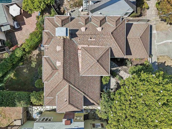 680 Grizzly Peak Blvd, Berkeley CA 94708