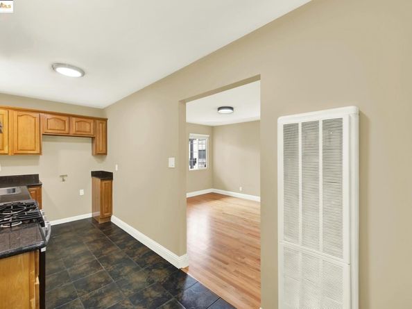 2125 102nd Ave, Oakland CA 94603