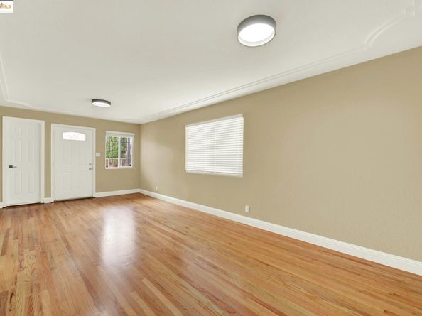2125 102nd Ave, Oakland CA 94603