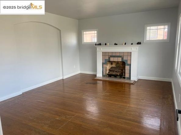 863 40th, Oakland CA 94608
