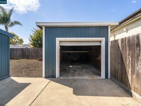 15009 Kesterson St, San Leandro CA 94579
