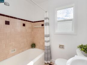 15009 Kesterson St, San Leandro CA 94579