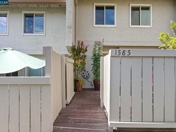 1585 Moraga Way, Moraga CA 94556