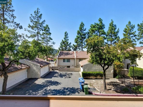 1585 Moraga Way, Moraga CA 94556