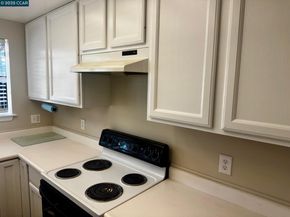 Undisclosed Address #41111976, Walnut Creek CA 94597