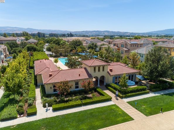 152 Heligan Ln 3, Livermore CA 94551