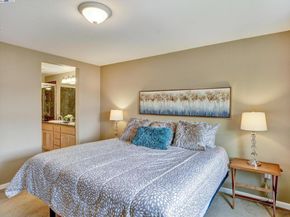 152 Heligan Ln 3, Livermore CA 94551