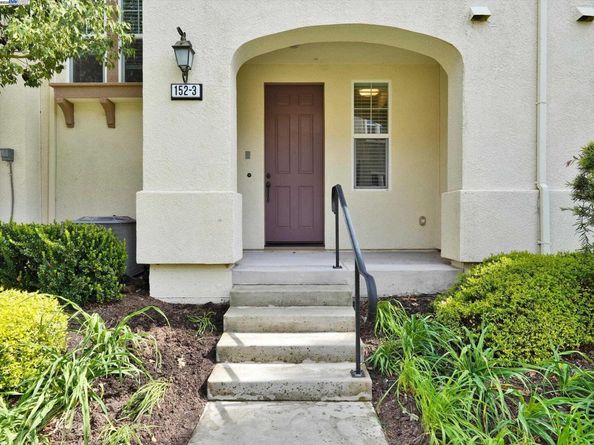 152 Heligan Ln 3, Livermore CA 94551