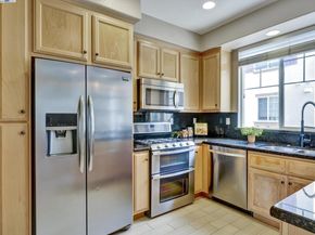 152 Heligan Ln 3, Livermore CA 94551