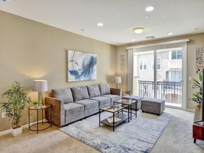 152 Heligan Ln 3, Livermore CA 94551