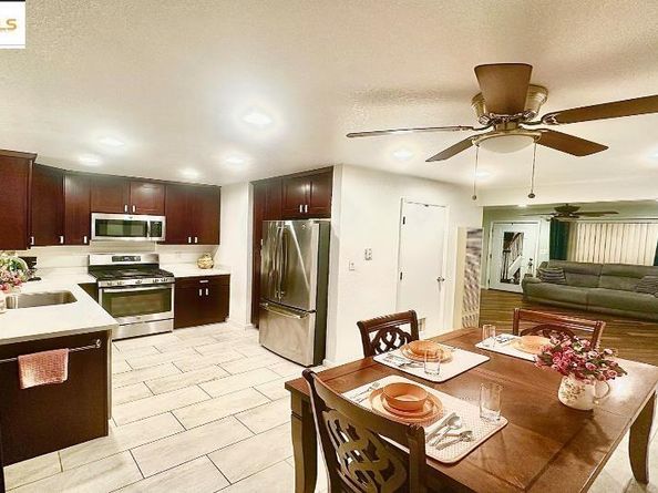 38521 Royal Ann Cmn, Fremont CA 94536