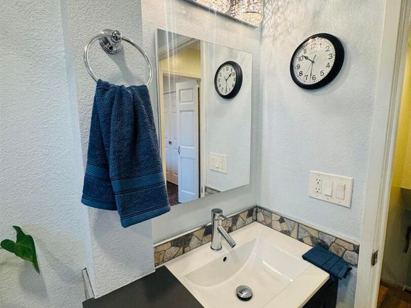 38521 Royal Ann Cmn, Fremont CA 94536
