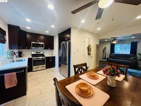 38521 Royal Ann Cmn, Fremont CA 94536
