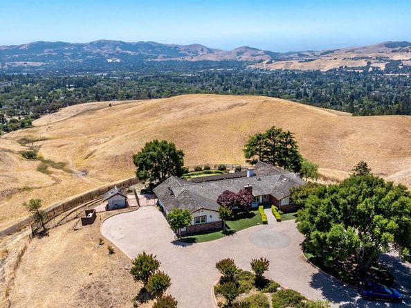 70 Sherburne Hills, Danville CA 94526