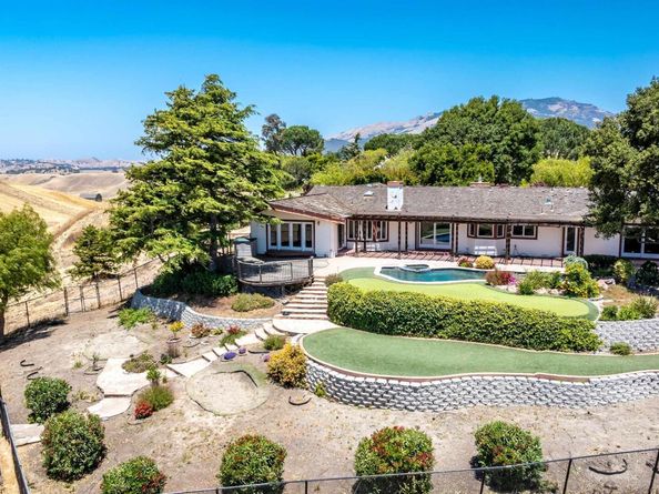 70 Sherburne Hills, Danville CA 94526