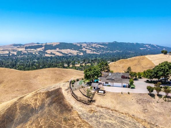 70 Sherburne Hills, Danville CA 94526