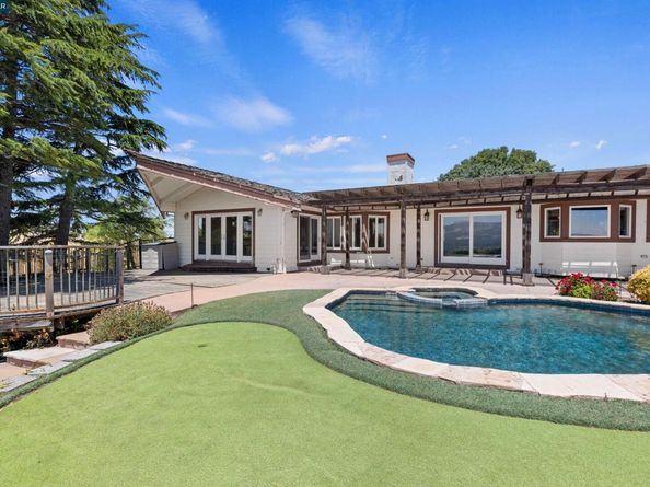 70 Sherburne Hills, Danville CA 94526