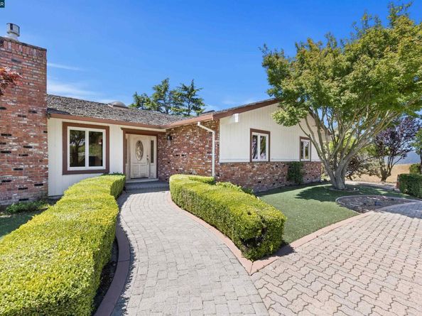 70 Sherburne Hills, Danville CA 94526