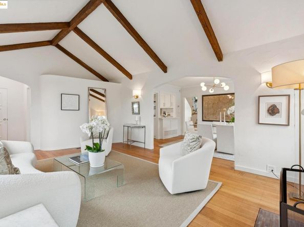 906 Glendome Cir, Oakland CA 94602