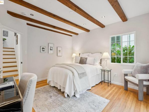 906 Glendome Cir, Oakland CA 94602