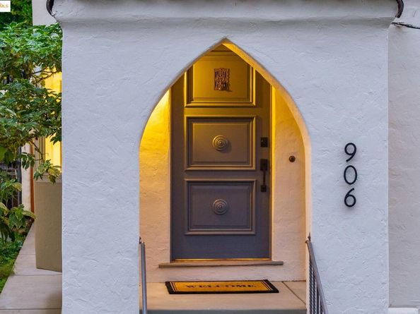 906 Glendome Cir, Oakland CA 94602