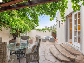 906 Glendome Cir, Oakland CA 94602