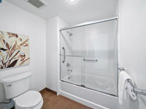 555 Ygnacio Valley Rd 204, Walnut Creek CA 94596