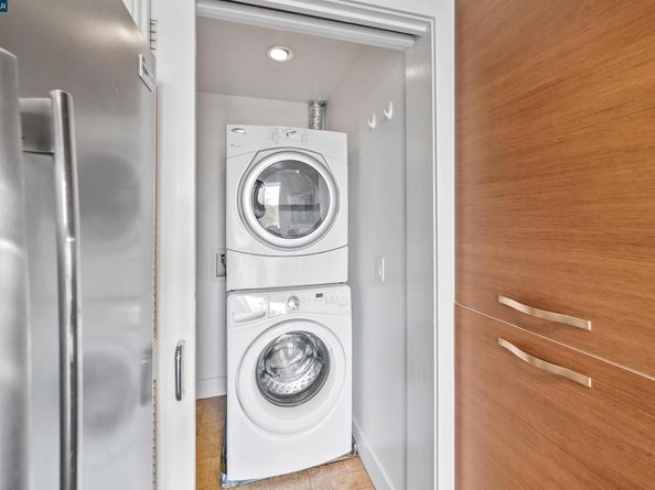 555 Ygnacio Valley Rd 204, Walnut Creek CA 94596