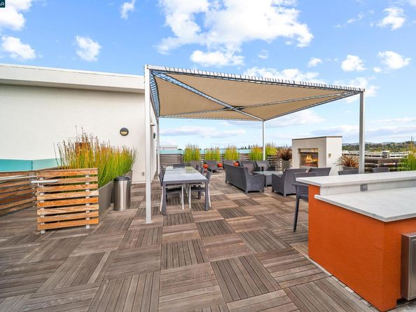 555 Ygnacio Valley Rd 204, Walnut Creek CA 94596