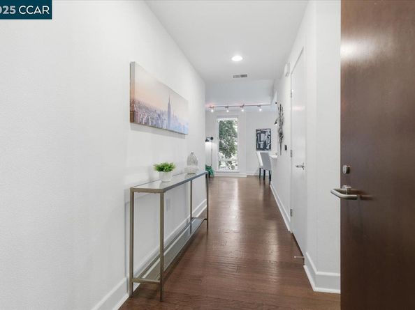 555 Ygnacio Valley Rd 204, Walnut Creek CA 94596