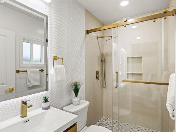 941 San Jose St, San Leandro CA 94577