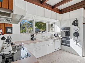 4900 John Muir Rd, Martinez CA 94553