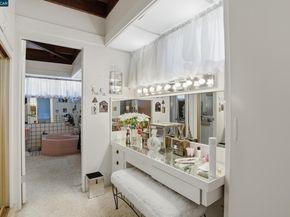 4900 John Muir Rd, Martinez CA 94553