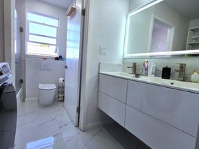 10468 West Court, Oakland CA 94603