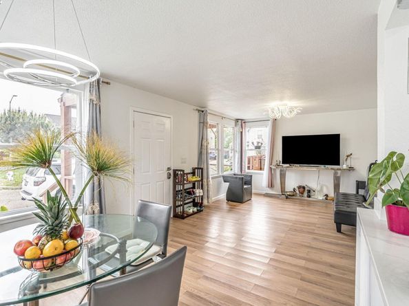 10468 West Court, Oakland CA 94603