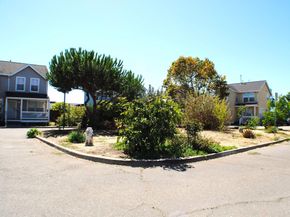 10468 West Court, Oakland CA 94603