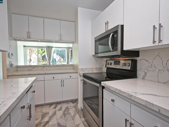 1425 Lakeside Drive 101, Oakland CA 94612