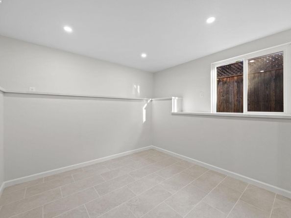 3449 Encina Way, Oakland CA 94605