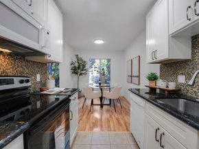 505 Cypress Point Dr 140, Mountain View CA 94043