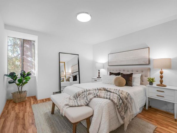 505 Cypress Point Dr 140, Mountain View CA 94043