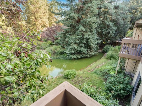 505 Cypress Point Dr 140, Mountain View CA 94043