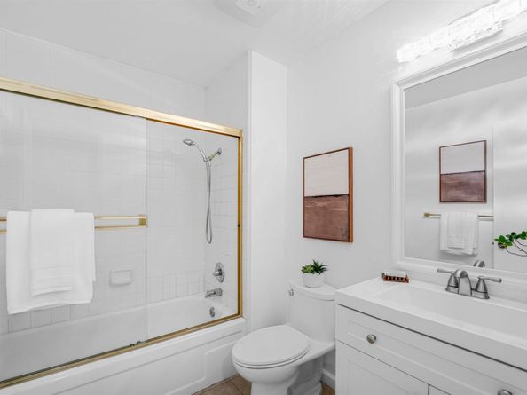 505 Cypress Point Dr 140, Mountain View CA 94043