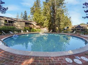 505 Cypress Point Dr 140, Mountain View CA 94043